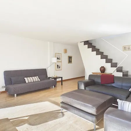 Olimpica Skyline Apartment *